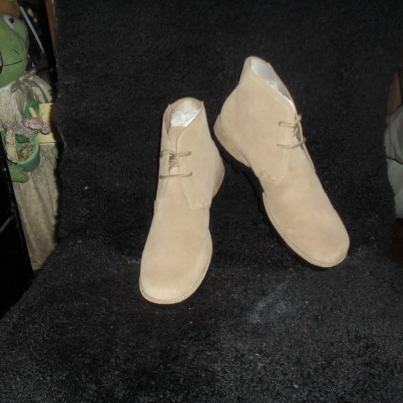 Nicole Shoes - New Nicole Boots size 9